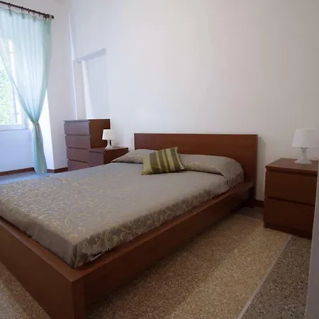 Int. 2 Apartamento *